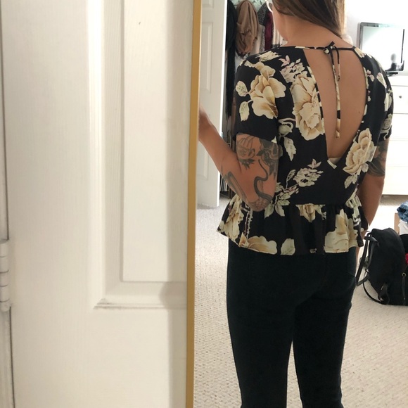 *SOLD* 
UO Open-Back Rose Peplum Top - Picture 3 of 6